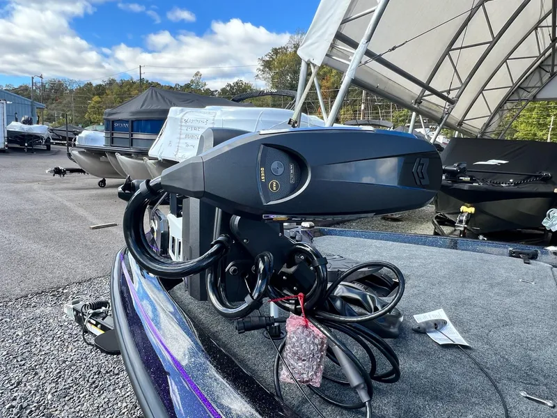 Slide: The Image of Skeeter ZXR 20 2025 - 14