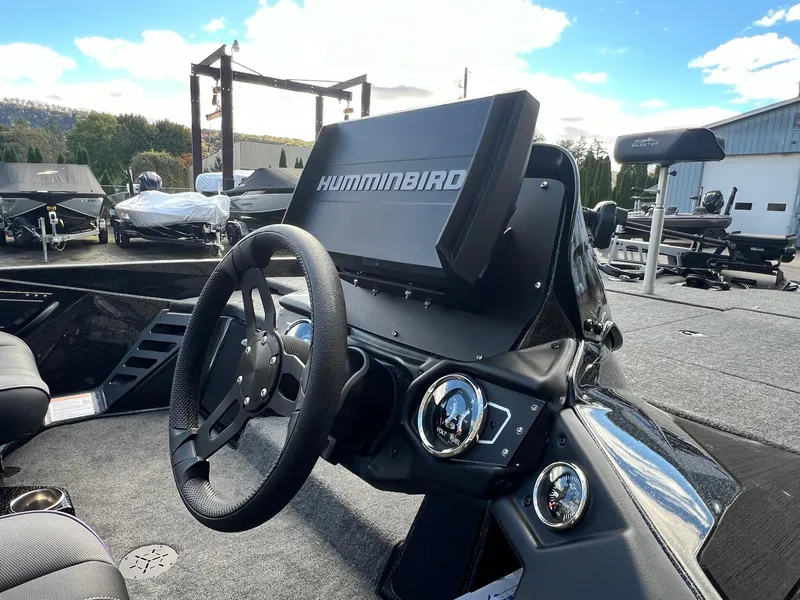 Slide: The Image of Skeeter ZXR 20 2025 - 16