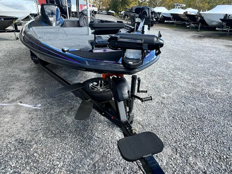 Slide: The Image of Skeeter ZXR 20 2025 - 26