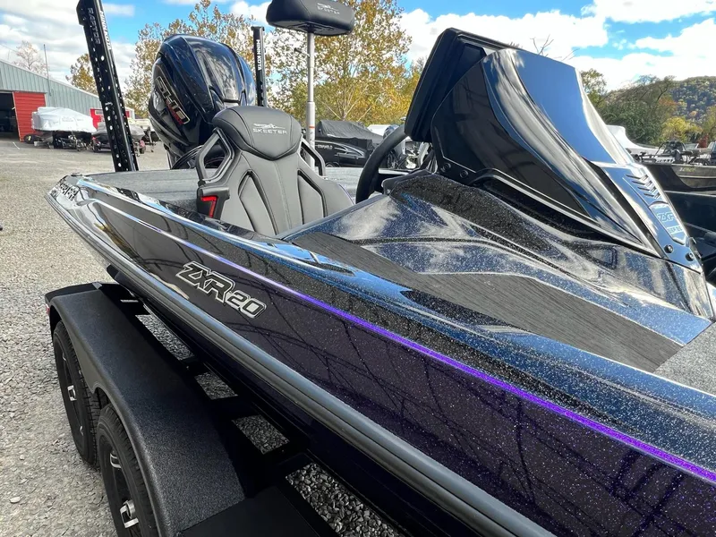 Slide: The Image of Skeeter ZXR 20 2025 - 28