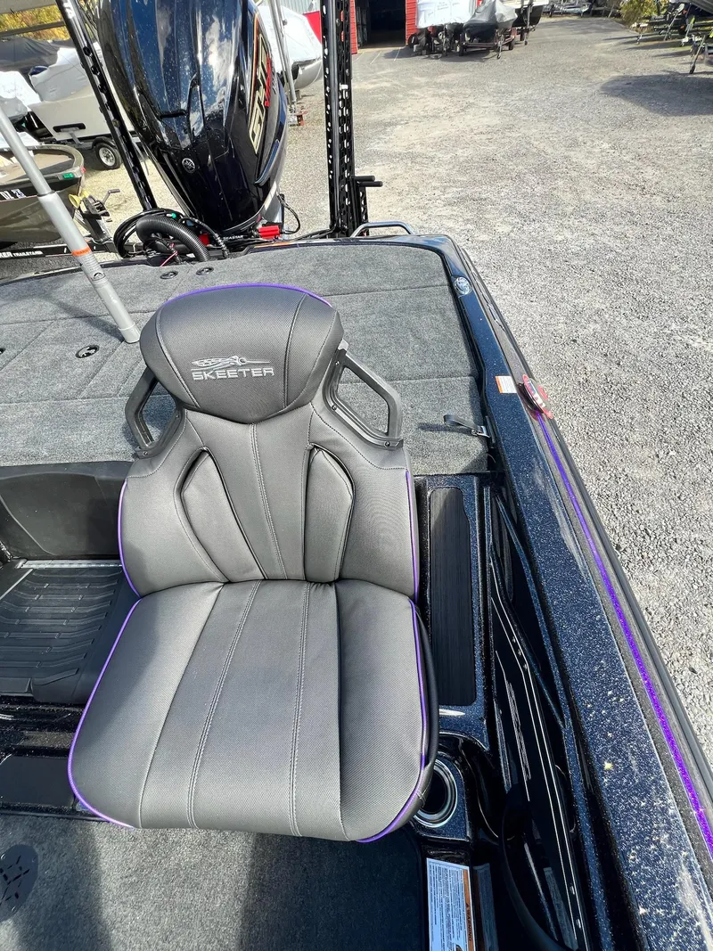 Slide: The Image of Skeeter ZXR 20 2025 - 29