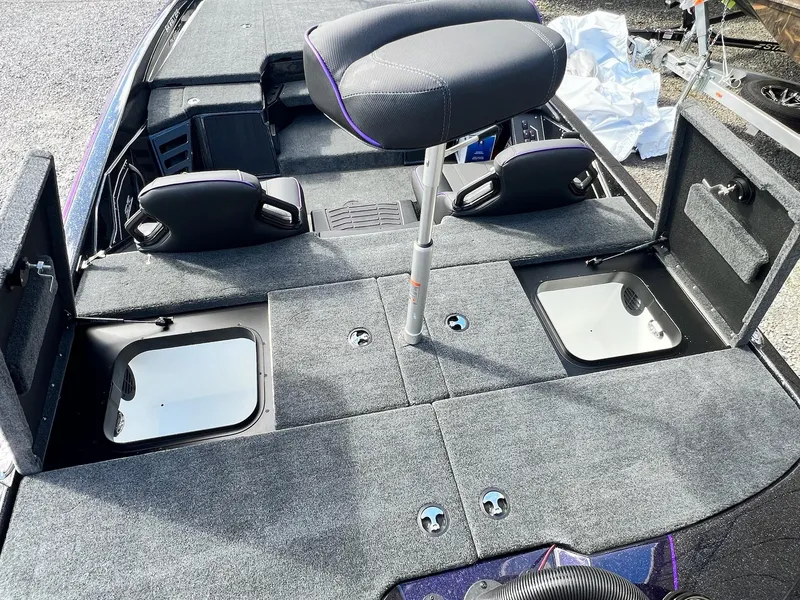 Slide: The Image of Skeeter ZXR 20 2025 - 38