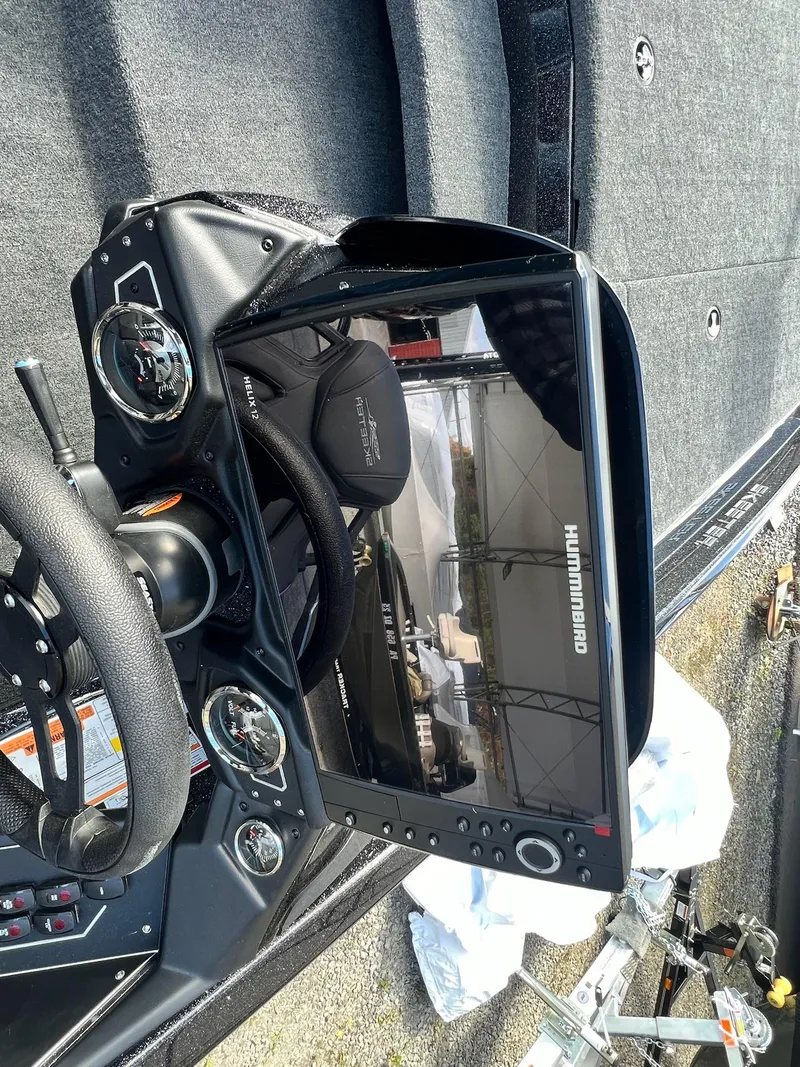 Slide: The Image of Skeeter ZXR 20 2025 - 9