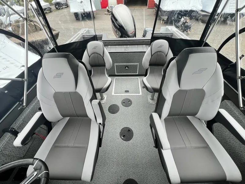 Slide: The Image of Starcraft Fishmaster 196 2025 - 24