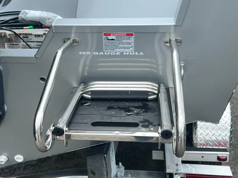 Slide: The Image of Starcraft Fishmaster 196 2025 - 31