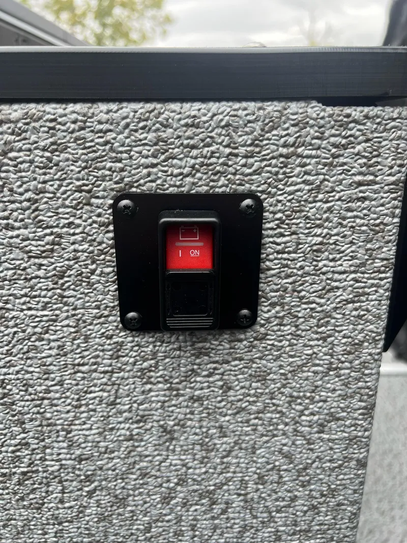 Slide: The Image of Starcraft Fishmaster 196 2025 - 41