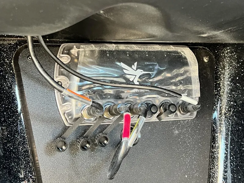 Slide: The Image of Skeeter ZXR 20 2025 - 23