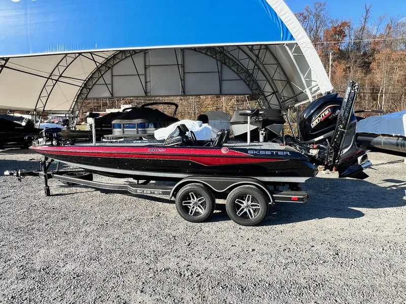 Slide: The Image of Skeeter ZXR 20 2025 - 24