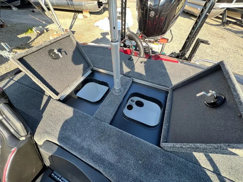 Slide: The Image of Skeeter ZXR 20 2025 - 25