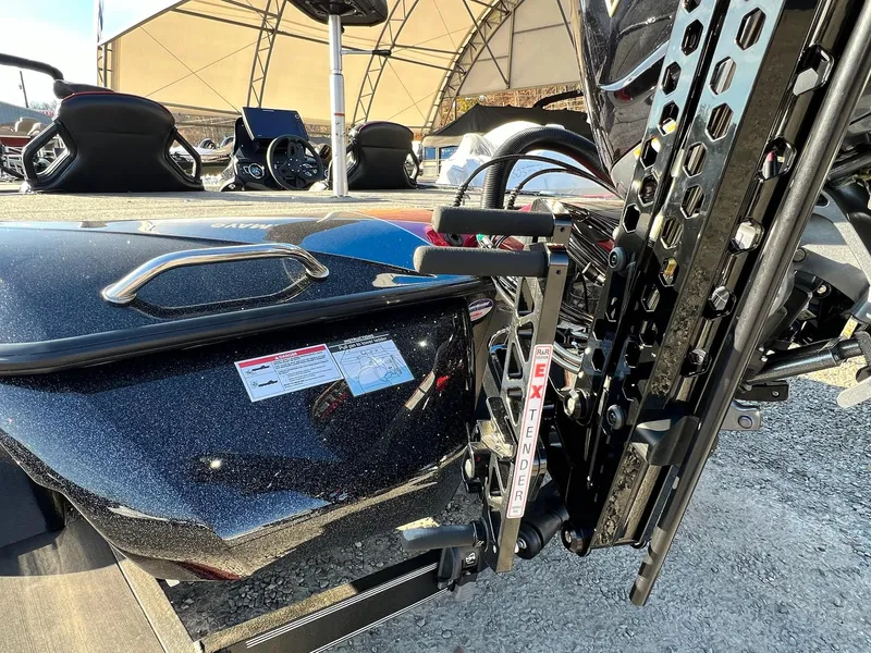 Slide: The Image of Skeeter ZXR 20 2025 - 36