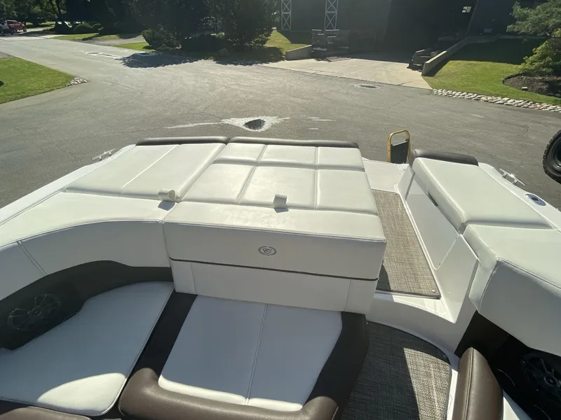 Slide: The Image of Cobalt 220S 2023 - 99