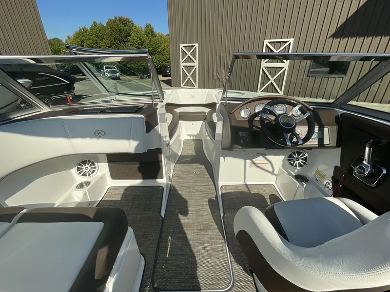 Slide: The Image of Cobalt 220S 2023 - 103