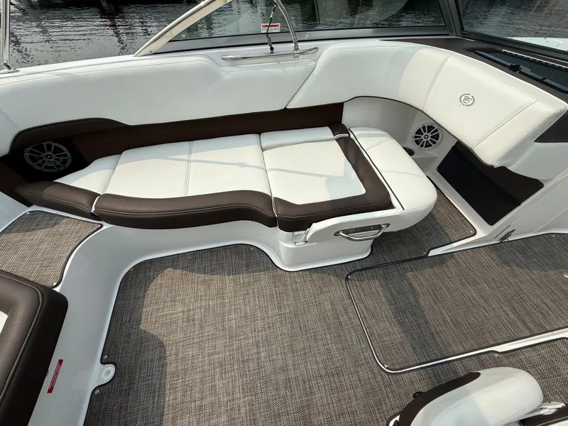 Slide: The Image of Cobalt 220S 2023 - 107