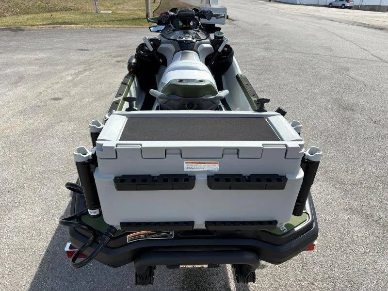 Slide: The Image of Sea-Doo FishPro Apex 300 w/ Sound 2025 - 10