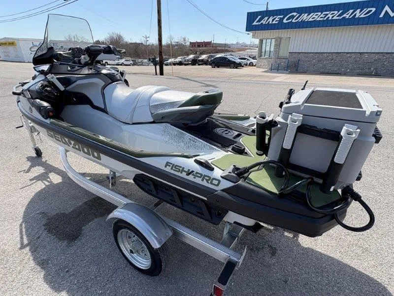 Slide: The Image of Sea-Doo FishPro Apex 300 w/ Sound 2025 - 11