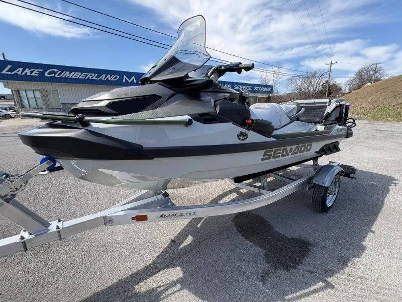 Slide: The Image of Sea-Doo FishPro Apex 300 w/ Sound 2025 - 13