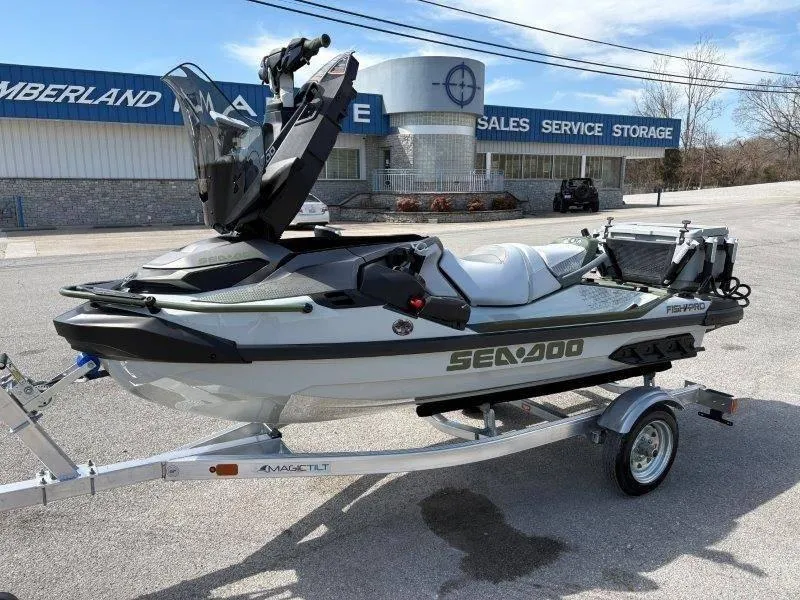 Slide: The Image of Sea-Doo FishPro Apex 300 w/ Sound 2025 - 19