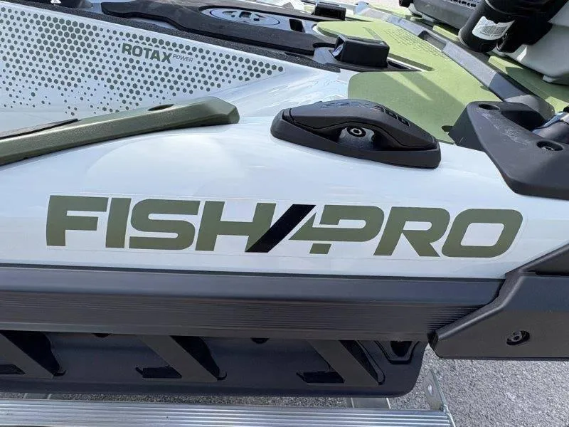 Slide: The Image of Sea-Doo FishPro Apex 300 w/ Sound 2025 - 23