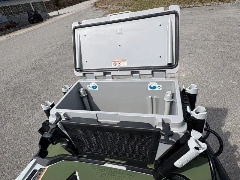 Slide: The Image of Sea-Doo FishPro Apex 300 w/ Sound 2025 - 24