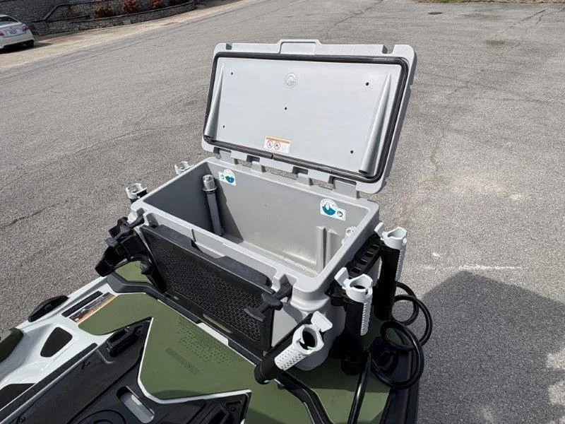 Slide: The Image of Sea-Doo FishPro Apex 300 w/ Sound 2025 - 25