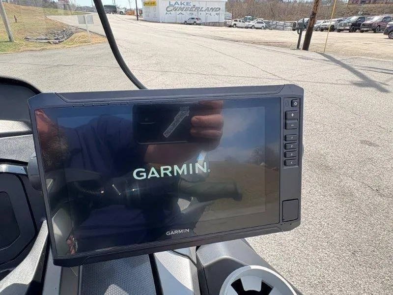 Slide: The Image of Sea-Doo FishPro Apex 300 w/ Sound 2025 - 33