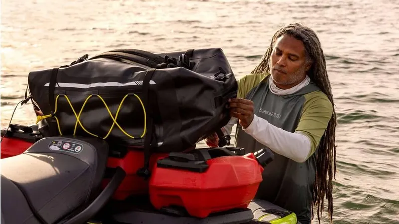 Slide: The Image of Sea-Doo Explorer Pro 170 w/ Sound 2025 - 11