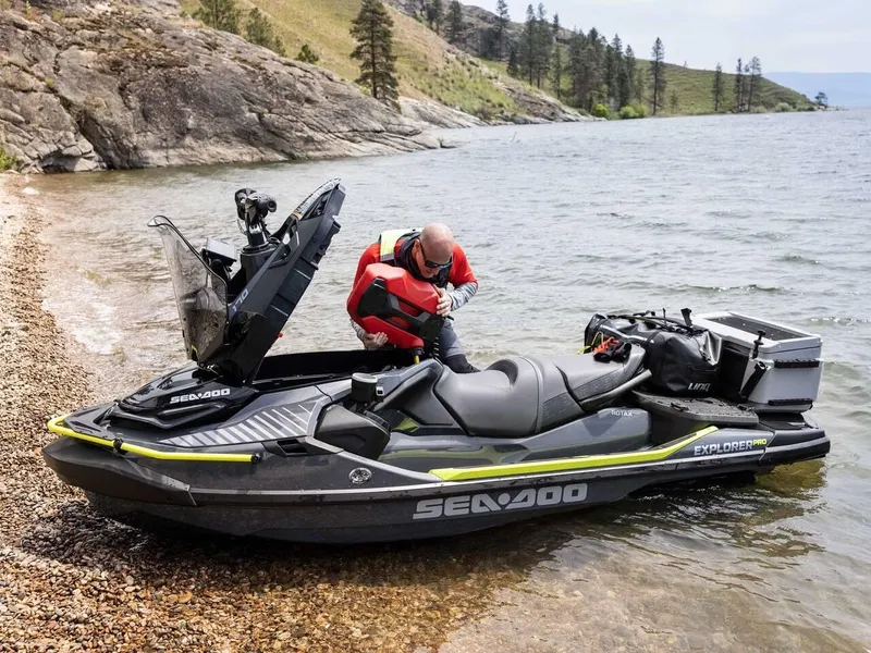 Slide: The Image of Sea-Doo Explorer Pro 170 w/ Sound 2025 - 12