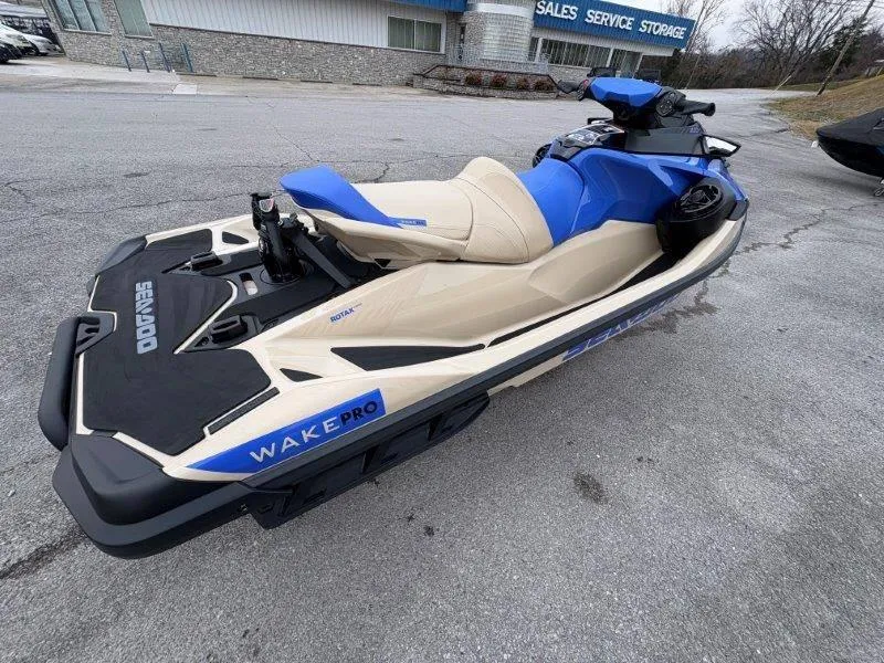 Slide: The Image of Sea-Doo Wake Pro 230 w/ Sound 2025 - 5