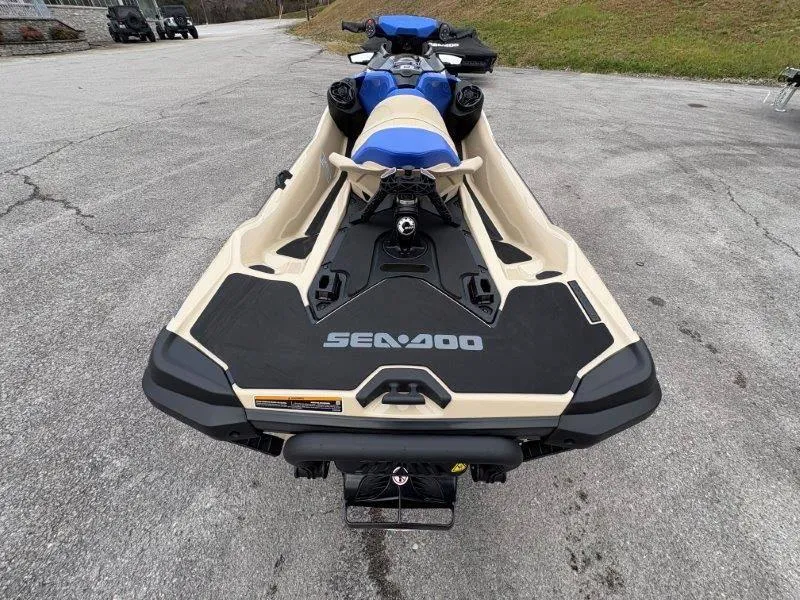 Slide: The Image of Sea-Doo Wake Pro 230 w/ Sound 2025 - 6