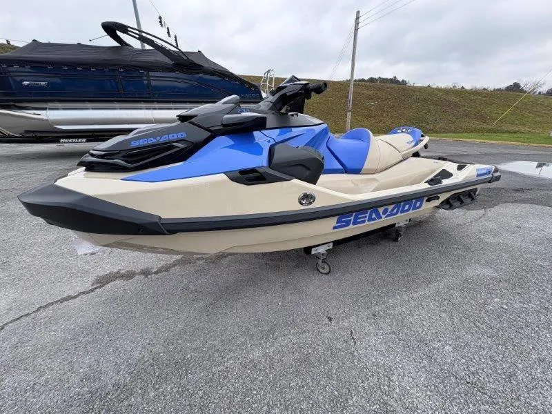 Slide: The Image of Sea-Doo Wake Pro 230 w/ Sound 2025 - 8