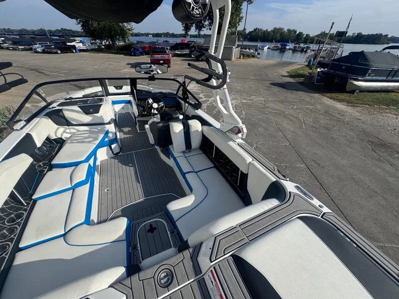 Slide: The Image of Nautique Super Air GS22 2021 - 7