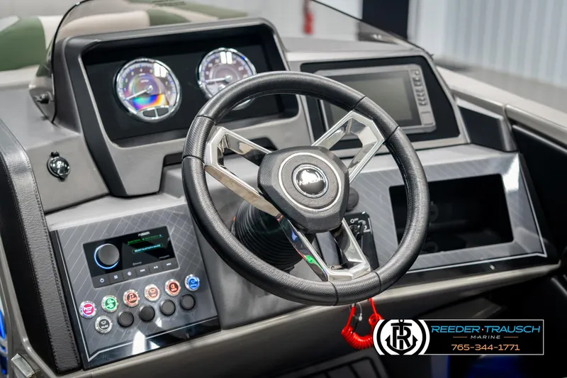 Slide: The Image of 2025 Avalon Catalina Entertainer dashboard with steering wheel and control panel. - 29