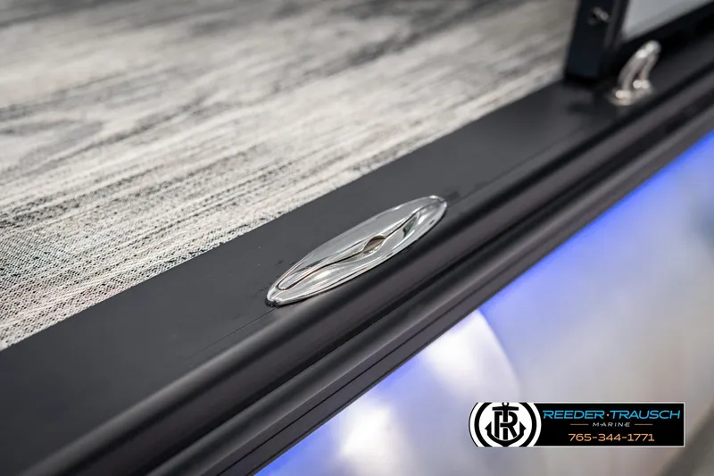 Slide: The Image of Avalon Catalina Entertainer 2025 - 50