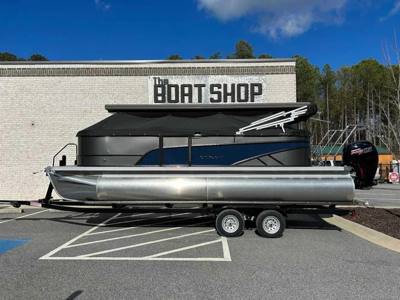 Slide: The Image of 2024 Crest Classic LX 220 SLC pontoon boat at The Boat Shop. - 13