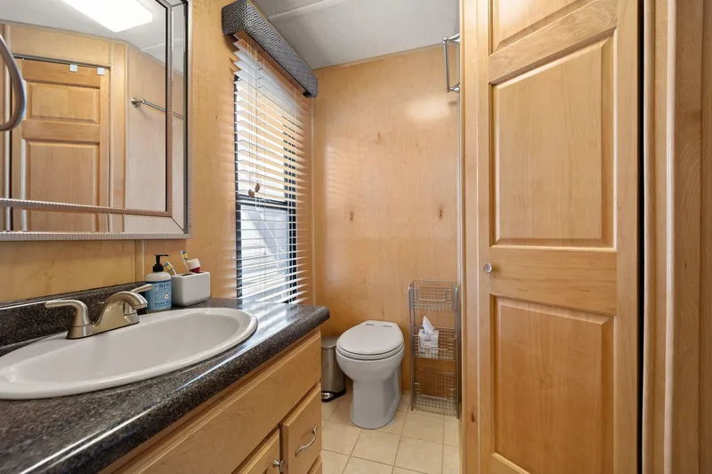 Slide: The Image of Monticello 18 X 70 River Yacht 2003 - 55