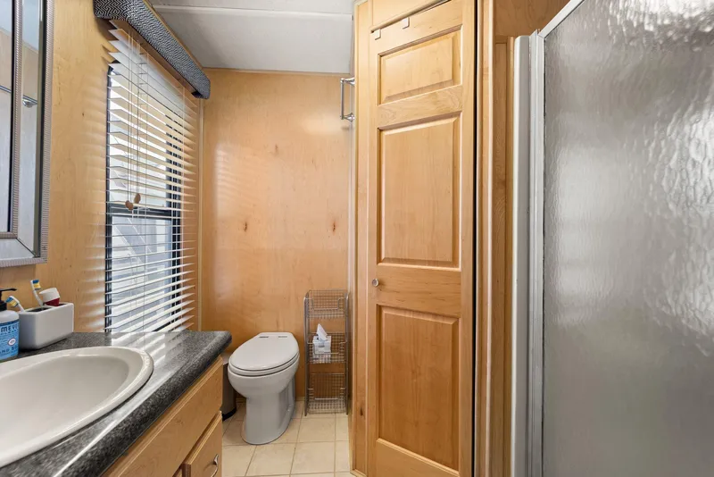 Slide: The Image of Monticello 18 X 70 River Yacht 2003 - 56