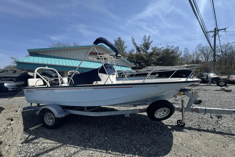 Slide: The Image of Boston Whaler 170 Montauk 2025 - 1
