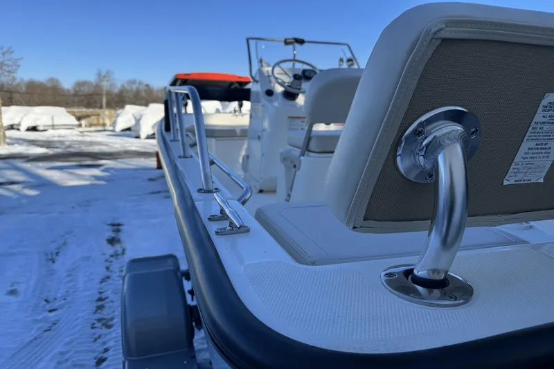 Slide: The Image of Boston Whaler 170 Montauk 2025 - 13