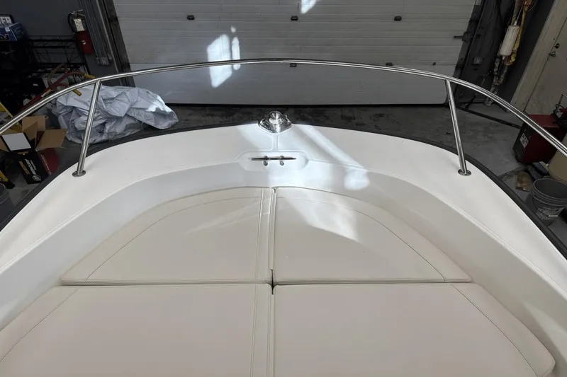 Slide: The Image of Boston Whaler 170 Montauk 2025 - 29