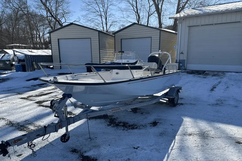 Slide: The Image of Boston Whaler 170 Montauk 2025 - 7