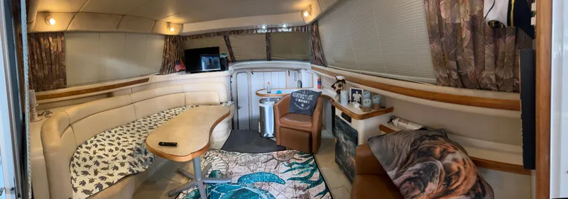 Slide: The Image of Sea Ray 370 Sedan Bridge 1995 - 15