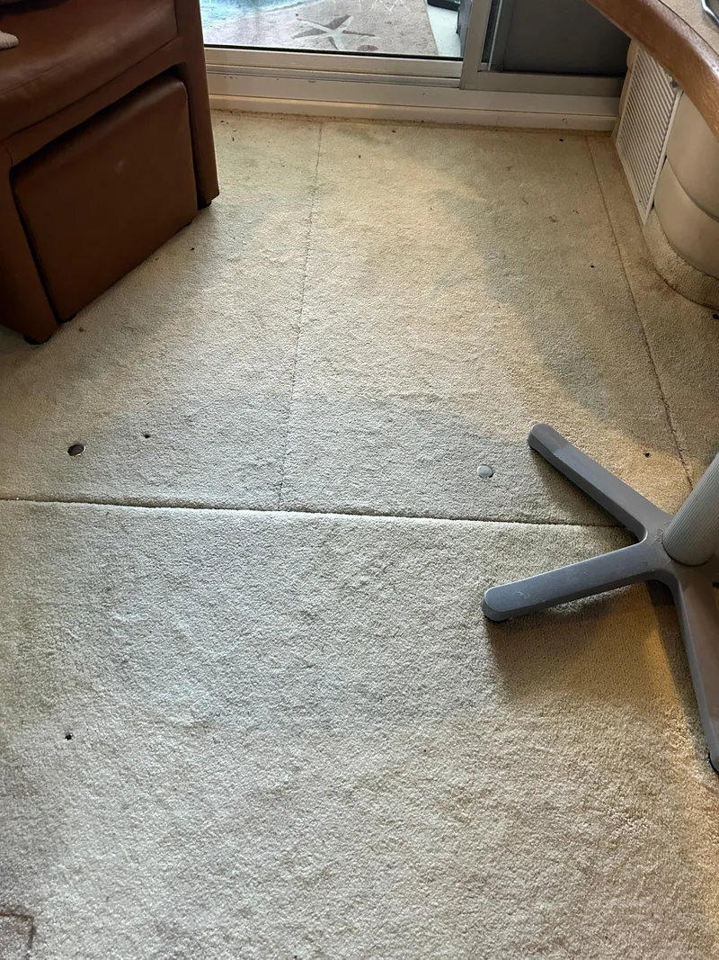 Slide: The Image of Sea Ray 370 Sedan Bridge 1995 - 16