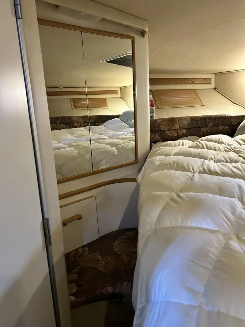 Slide: The Image of Sea Ray 370 Sedan Bridge 1995 - 23