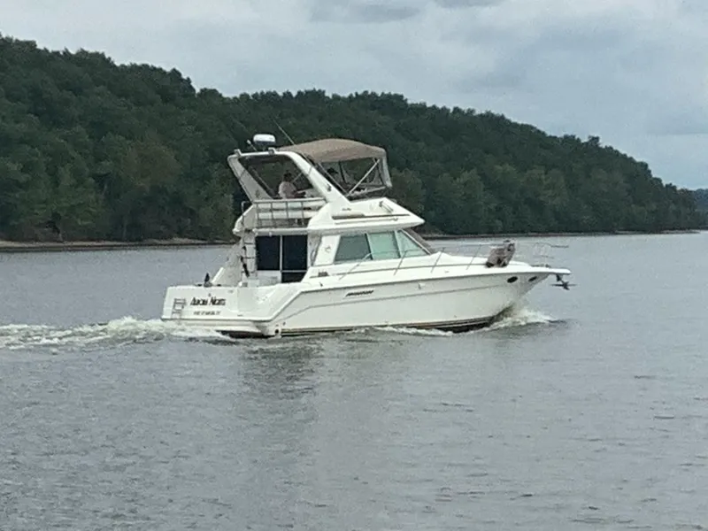 Slide: The Image of Sea Ray 370 Sedan Bridge 1995 - 3