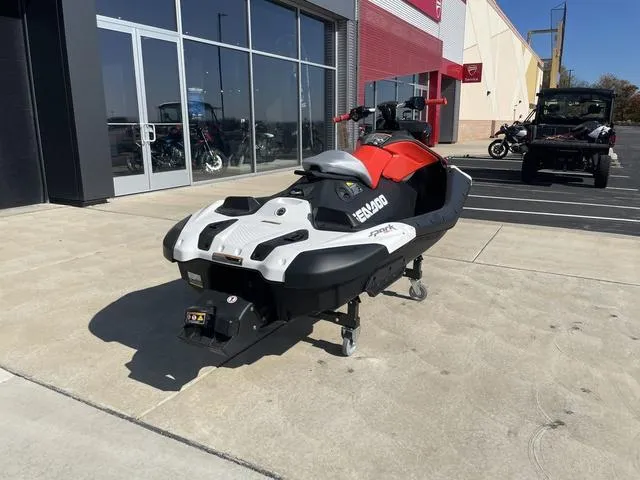 Slide: The Image of Sea-Doo Spark Trixx for 1 2024 - 5