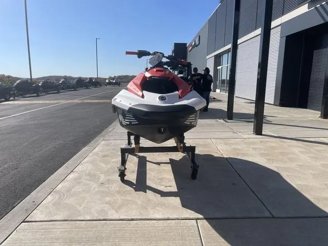 Slide: The Image of Sea-Doo Spark® Trixx™ for 1 Rotax® 900 ACE™ - 90 iBR 2024 - 3