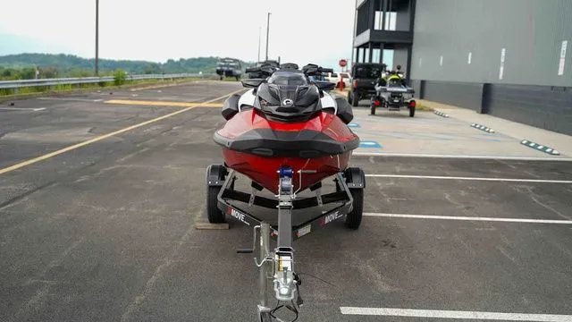 Slide: The Image of Sea-Doo RXP-X 325 2024 - 4