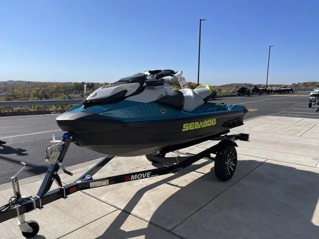 Slide: The Image of Sea-Doo GTI 2024 - 4