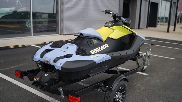 Slide: The Image of Sea-Doo Spark Trixx for 1 2024 - 5