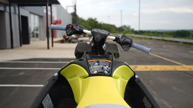 Slide: The Image of Sea-Doo Spark Trixx for 1 2024 - 7